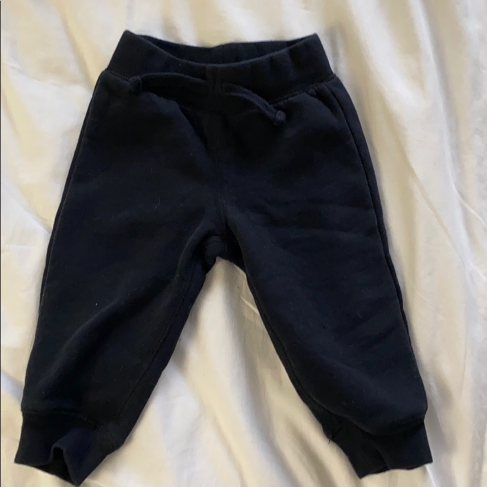 Primary Black Cozy Baby Joggers Sz 6-12 Months